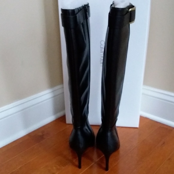 🆕️Calvin Klein Gold Hardware Leather Dress Boots - Picture 7 of 8